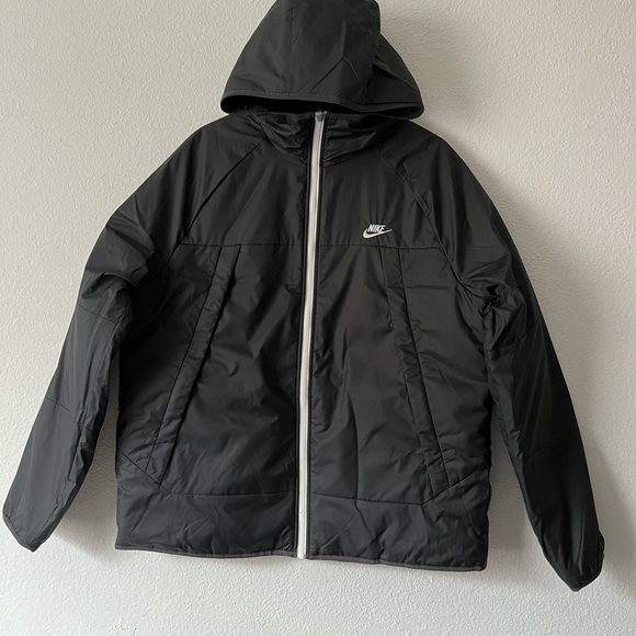 Nike Men's SW Therma-FIT Legacy Black Hooded Reversible Jacket - Picture 9 of 9